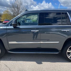 CADILLAC ESCALADE LUXURY - 4