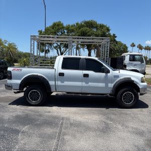 2005 FORD F-150 XLT photo 10