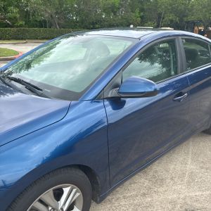 HYUNDAI ELANTRA SEL - 2