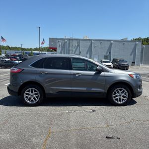 FORD EDGE SEL - 10