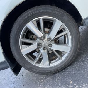 2015 Nissan PATHFINDER PLATINUM — миниатюра 17