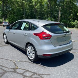 FORD FOCUS TITANIUM - 5