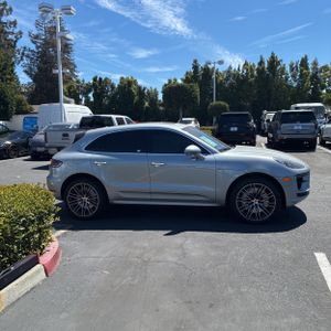 2021 Porsche MACAN TURBO 照片 10
