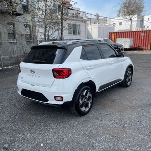 HYUNDAI VENUE LIMITED - 8