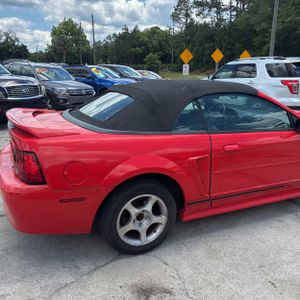 FORD MUSTANG BASE - 9