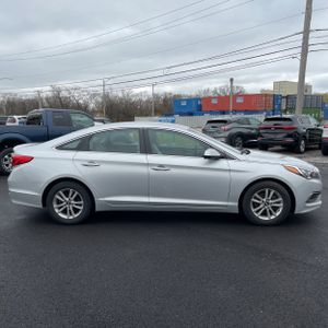 HYUNDAI SONATA BASE - 10