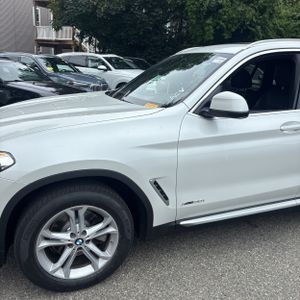 2018 BMW X3 XDRIVE30I photo 2