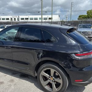 PORSCHE MACAN - 6