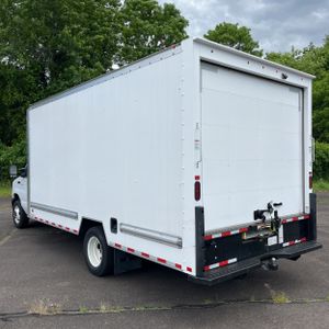 FORD E-350 CUTAWAY - 5