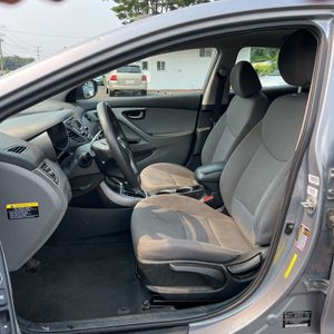 صورة مصغرة 31 لـ 2016 Hyundai ELANTRA SE