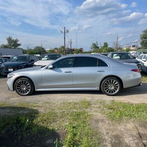 2023 Mercedes-BENZ S-CLASS photo 3