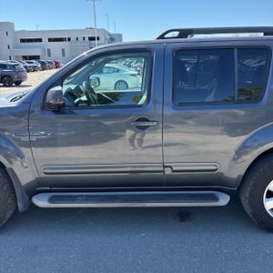 2012 Nissan PATHFINDER SV 照片 4
