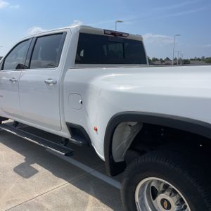 CHEVROLET SILVERADO - 4