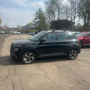 HYUNDAI VENUE SEL - 3