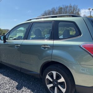 SUBARU FORESTER 2.5I - 6