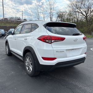 HYUNDAI TUCSON SE - 5