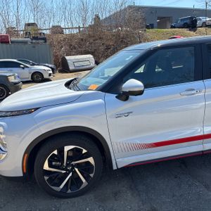 MITSUBISHI OUTLANDER SE S-AWC - 2