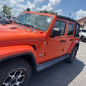 2018 JEEP WRANGLER UNLIMITED SAHARA 照片 2