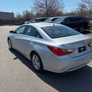 HYUNDAI SONATA GLS - 5