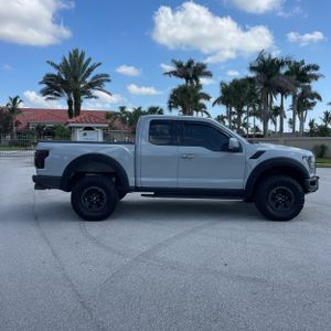 2017 FORD F-150 RAPTOR — фото 10