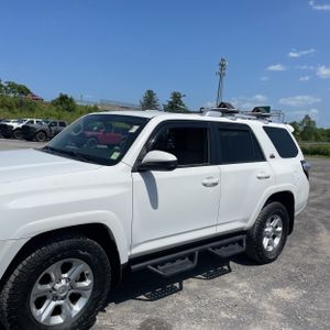صورة 2 لـ 2014 Toyota 4RUNNER SR5