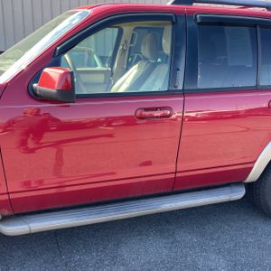 FORD EXPLORER EDDIE BAUER - 4