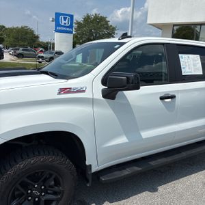 2024 Chevrolet SILVERADO 1500 LT TRAIL BOSS — фото 2