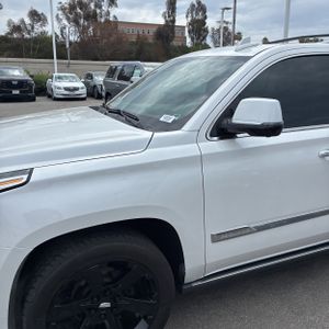 صورة 2 لـ 2020 Cadillac ESCALADE ESV PLATINUM