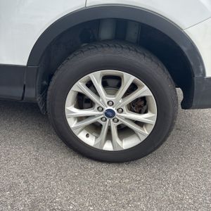 FORD ESCAPE SE - 9