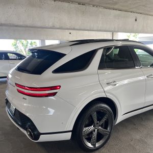 صورة 9 لـ 2023 Genesis GV70 2.5T STANDARD