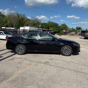 NISSAN ALTIMA SV FWD - 10