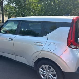 2020 KIA SOUL LX — фото 6