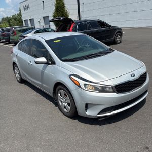 2017 KIA FORTE LX — миниатюра 12