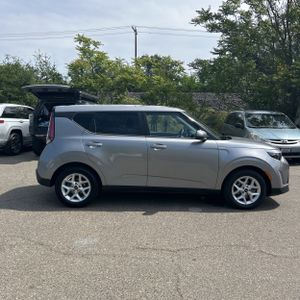 KIA SOUL LX - 10