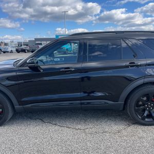 FORD EXPLORER ST - 4