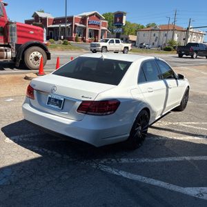 MERCEDES-BENZ E-CLASS - 8