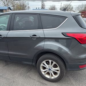 FORD ESCAPE SE - 6