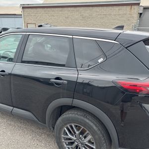 NISSAN ROGUE S INTELLIGENT AWD - 6