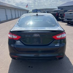 FORD FUSION SE - 7