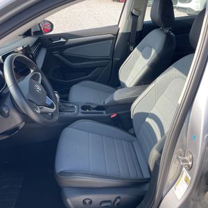2025 Volkswagen JETTA SE 缩略图 32