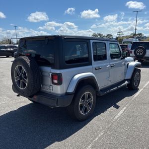 JEEP WRANGLER 4-DOOR SAHARA - 8