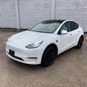 TESLA MODEL Y LONG RANGE - 1