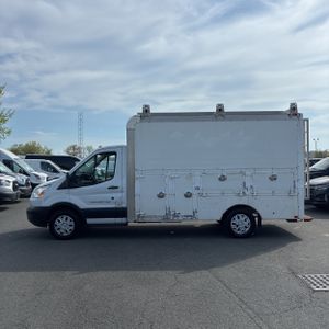 FORD TRANSIT-350 CUTAWAY - 3