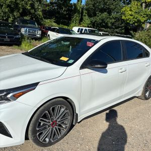 2023 KIA FORTE GT 照片 2