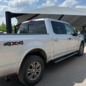 FORD F-150 LARIAT - 9