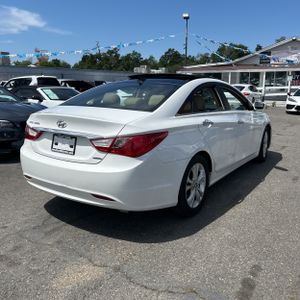 HYUNDAI SONATA LIMITED - 8