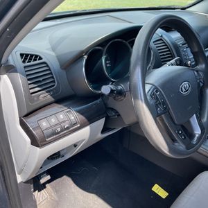 2011 KIA SORENTO LX — фото 36