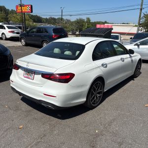 MERCEDES-BENZ E-CLASS - 8