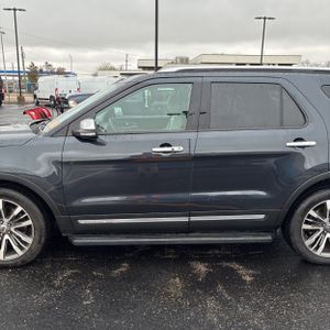 FORD EXPLORER PLATINUM - 4