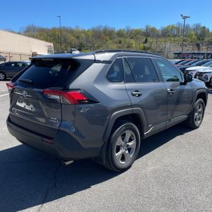 TOYOTA RAV4 - 8